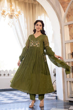 Super pretty embroidered Mul Chanderi