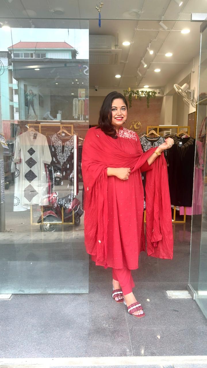 Best selling is restocked on high demand ! Pure cotton embroidered suit set