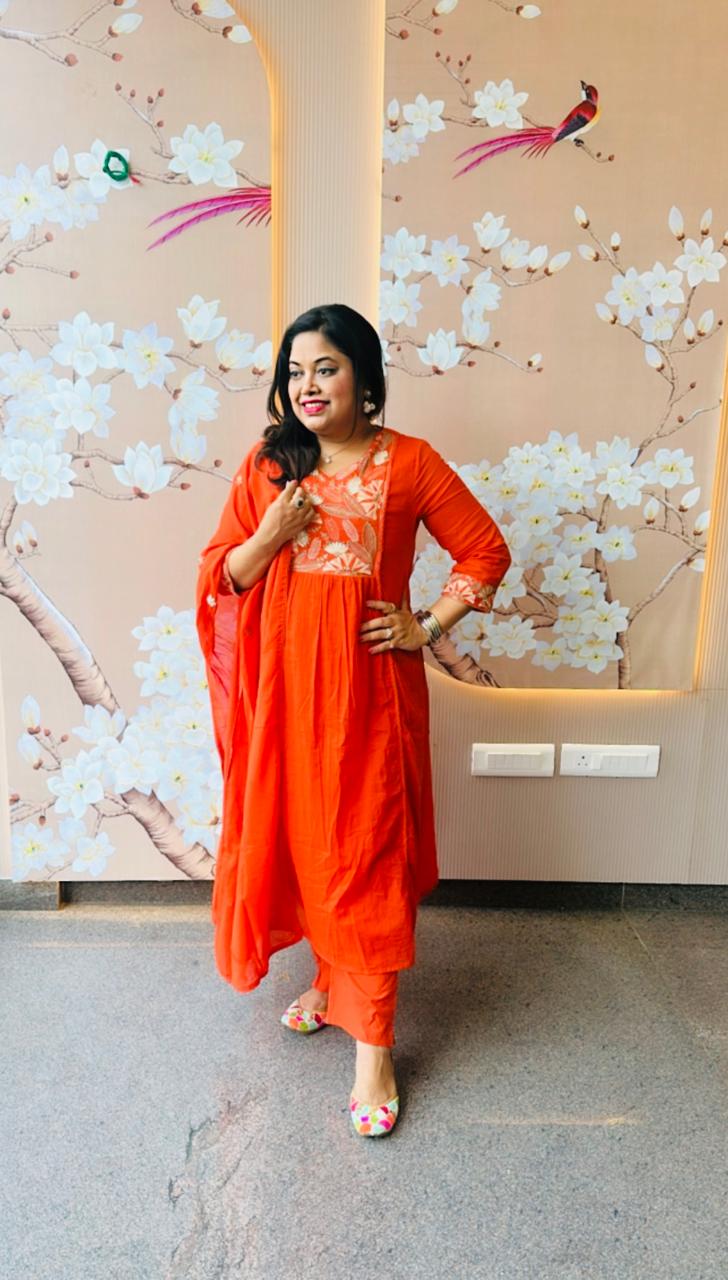 Pure Mul cotton lining embroidered suit set in rust