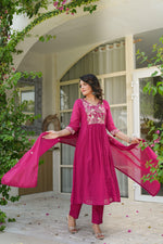 Pure Mul cotton lining embroidered suit set in pink