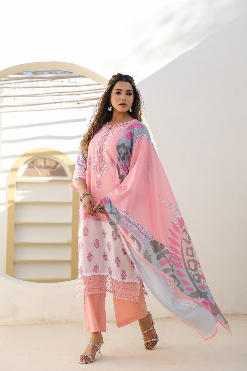 Cotton lace detailing suit set in pink