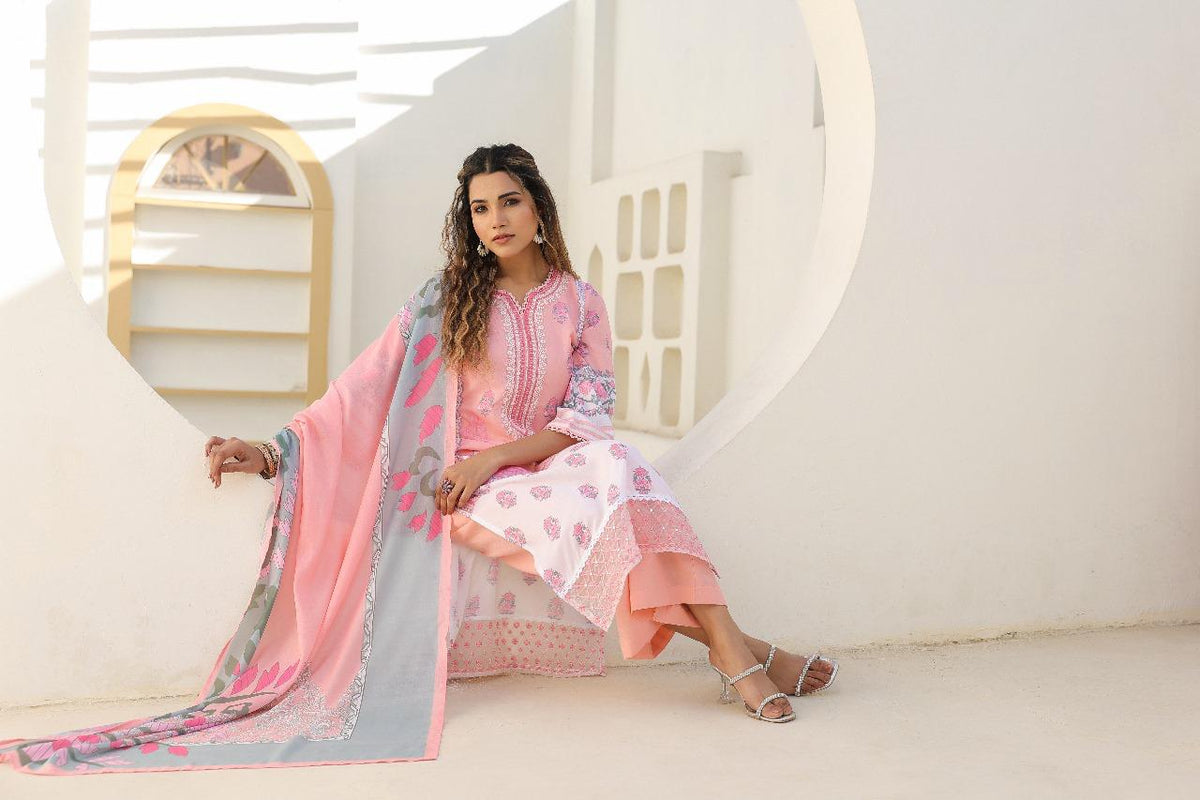 Cotton lace detailing suit set in pink