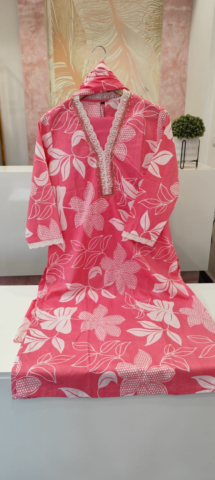 V neck cotton suit set in pink