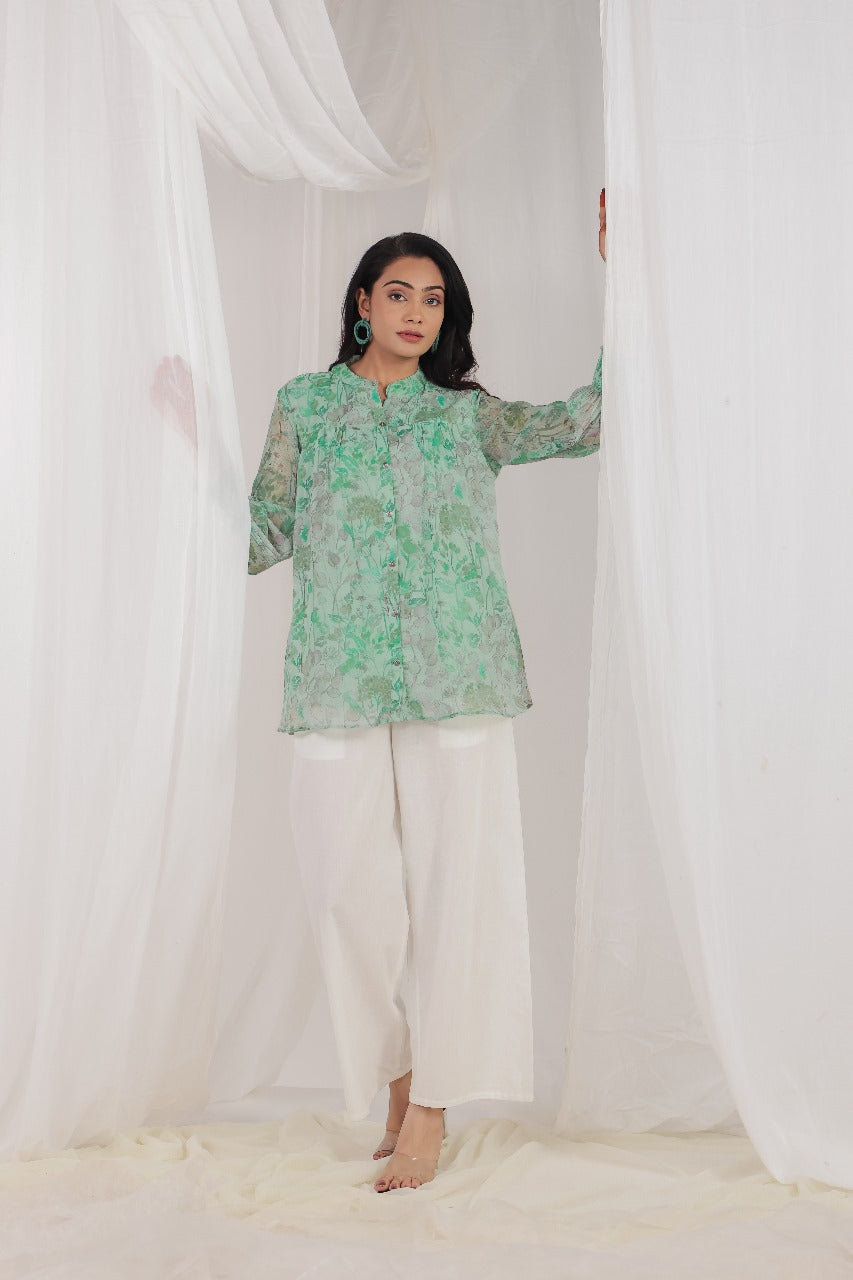 Pretty pretty shiffon short top in green