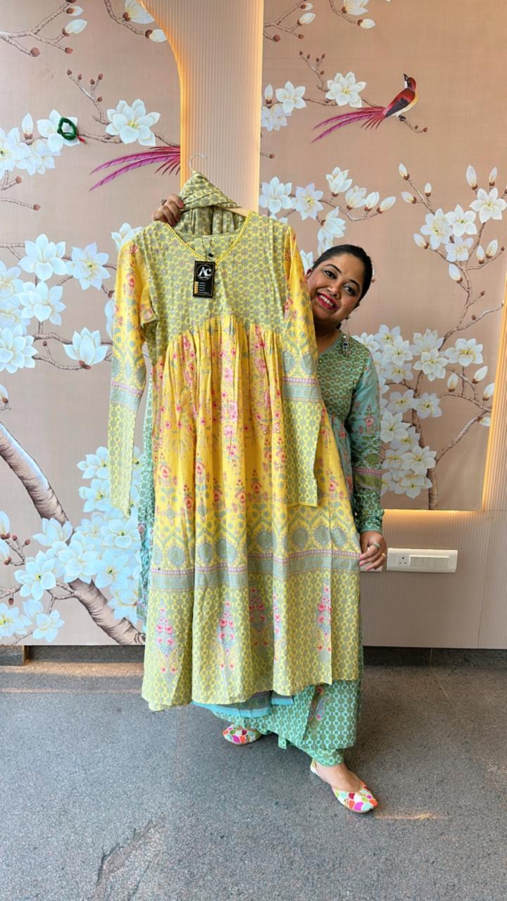 Alia cut Churi sleeves full suit set in yellow