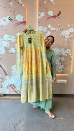 Alia cut Churi sleeves full suit set in yellow