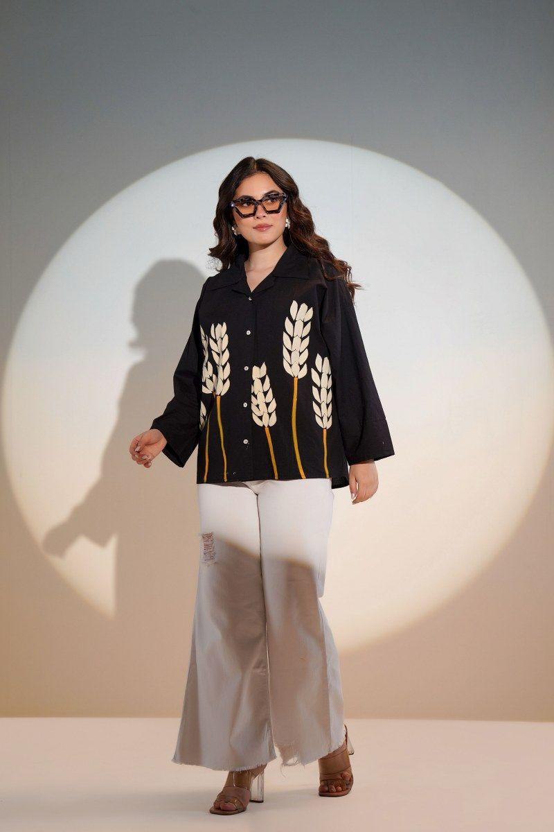 Loose fit digital printed shirt in black