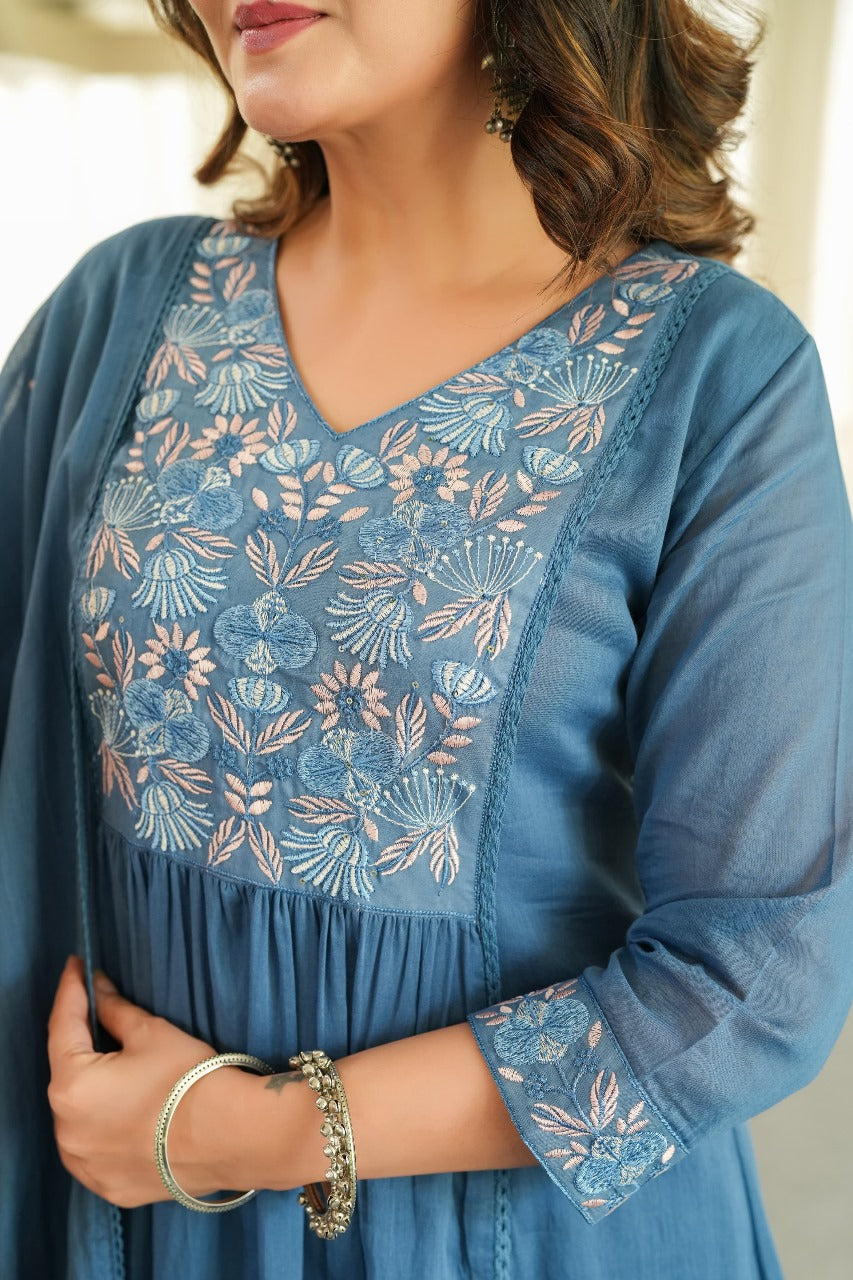Pure Mul cotton lining embroidered suit set in blue