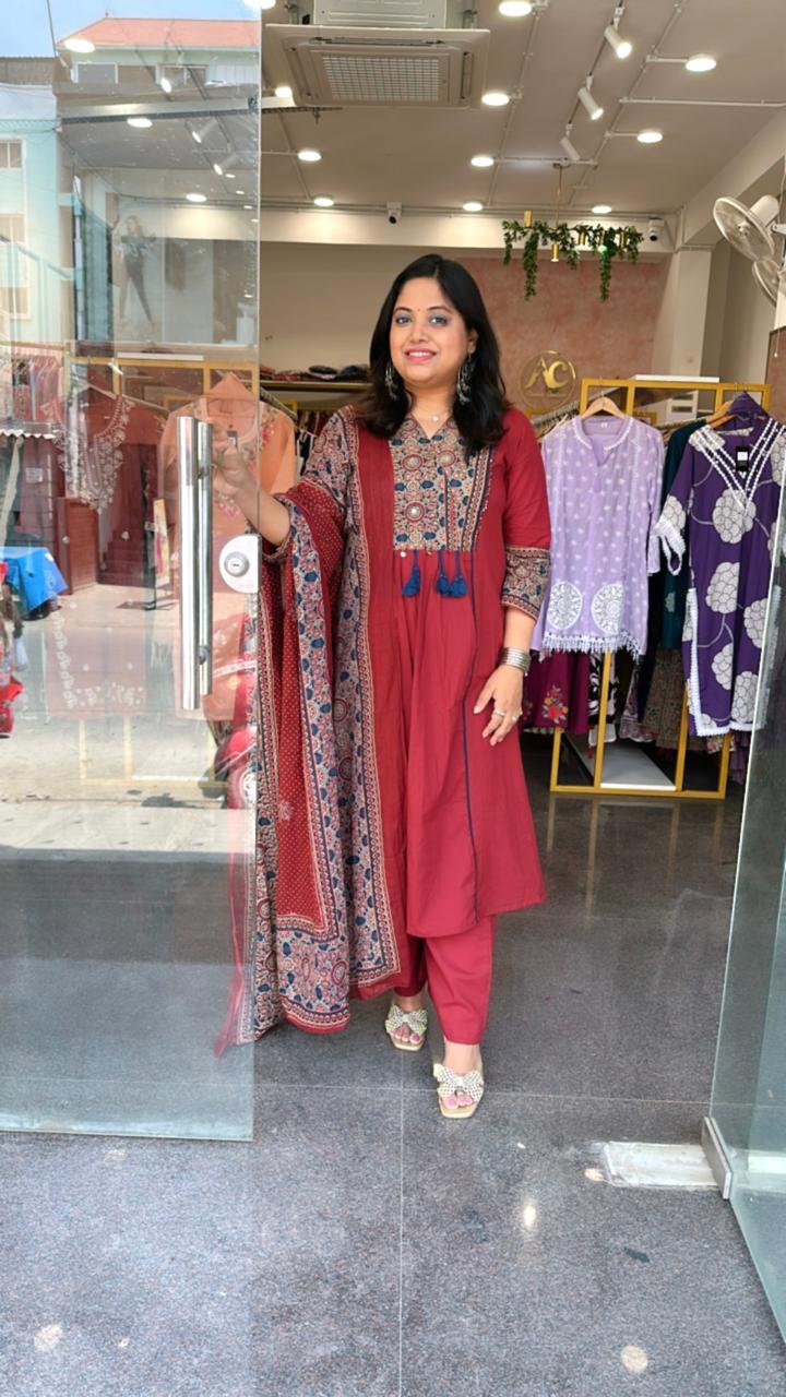 Wow pure cotton suit set in red