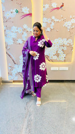 Beautiful floral set in pure cotton