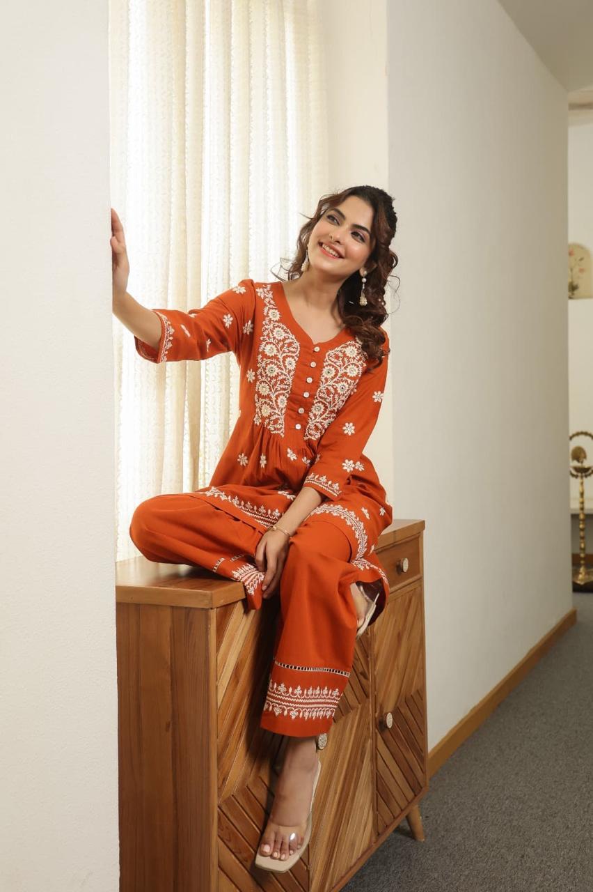 Super pretty amazing co ord set in rust