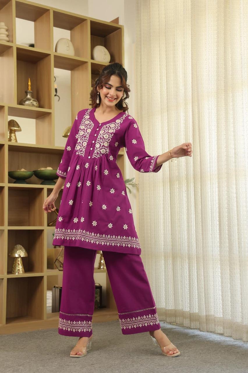 Super pretty amazing co ord set in wine