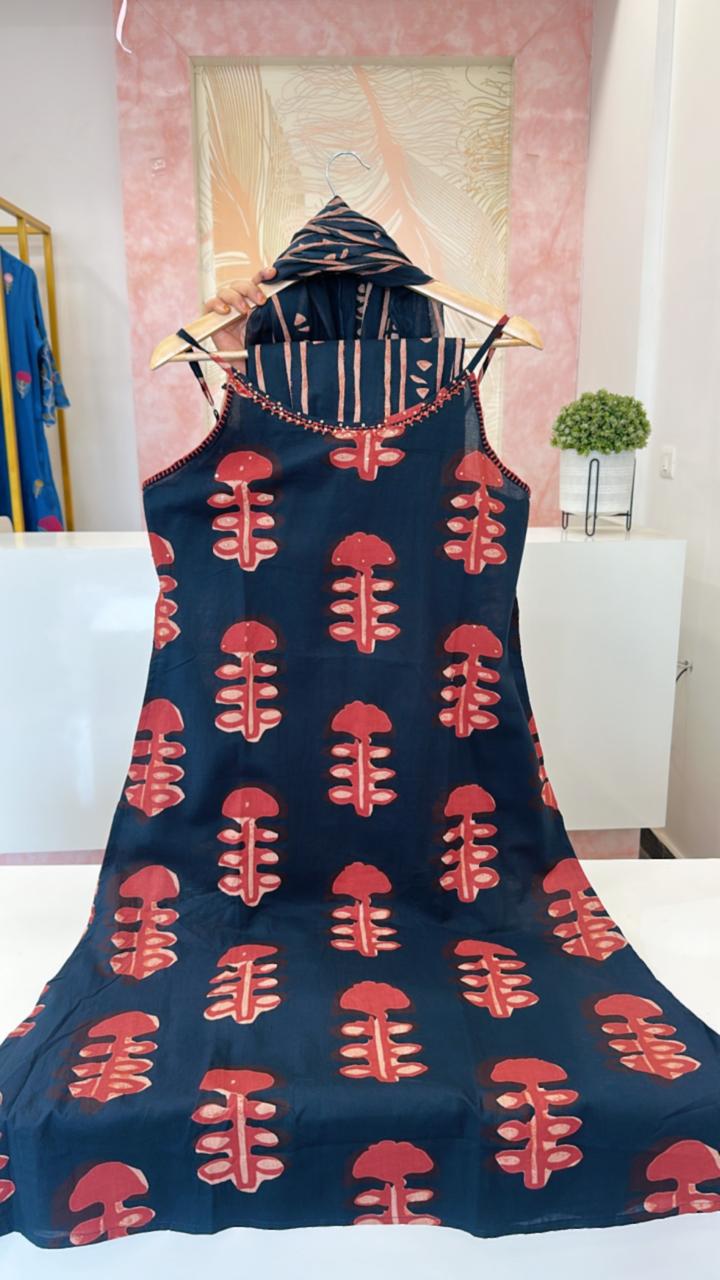 Batik adjustable noodle strap cotton suit in blue