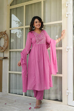 Pure Mul cotton lining embroidered suit set in pink