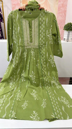 Pure cotton suit set paired with Mul cotton dupatta in green
