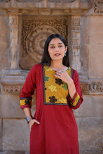 Appliqué work cotton kurta pant in red