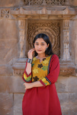 Appliqué work cotton kurta pant in red