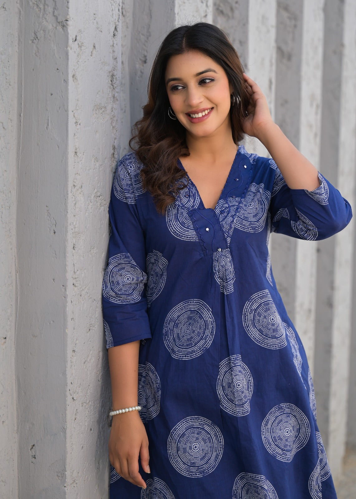 Beautiful summer Vneck Kurta pant