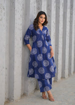 Beautiful summer Vneck Kurta pant