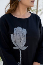 Cotton set with pretty handwork on the kurta in black