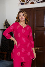 Pink embroidered cotton kurta pant