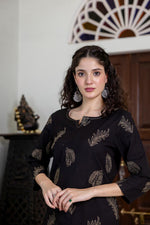Black embroidered cotton kurta pant