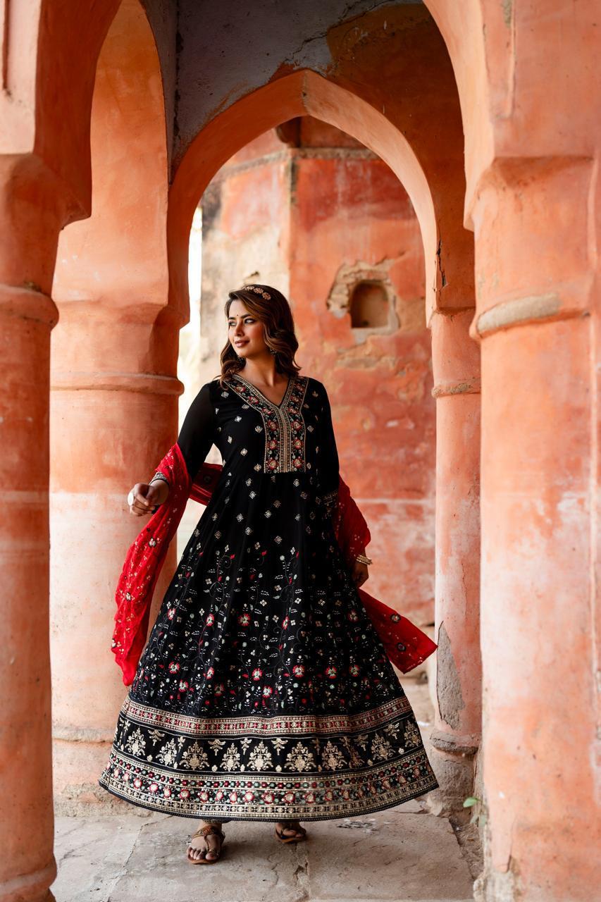 Beautiful black embroidery georgette full suit set
