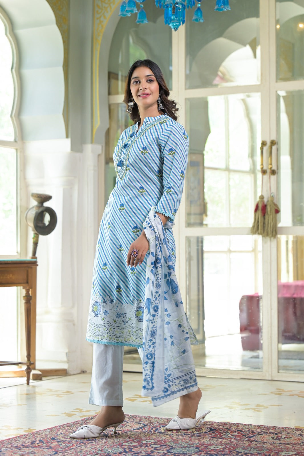 Smart cotton lehariya suit in blue