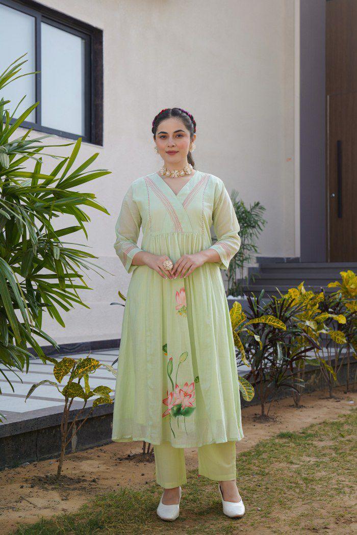 Soft n elegant Mul cotton lining kurta pant