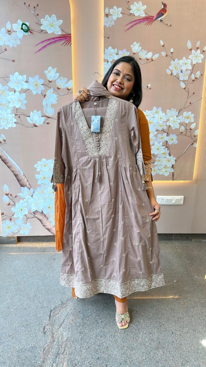 Pure cotton embroidered suit set in pastel colour