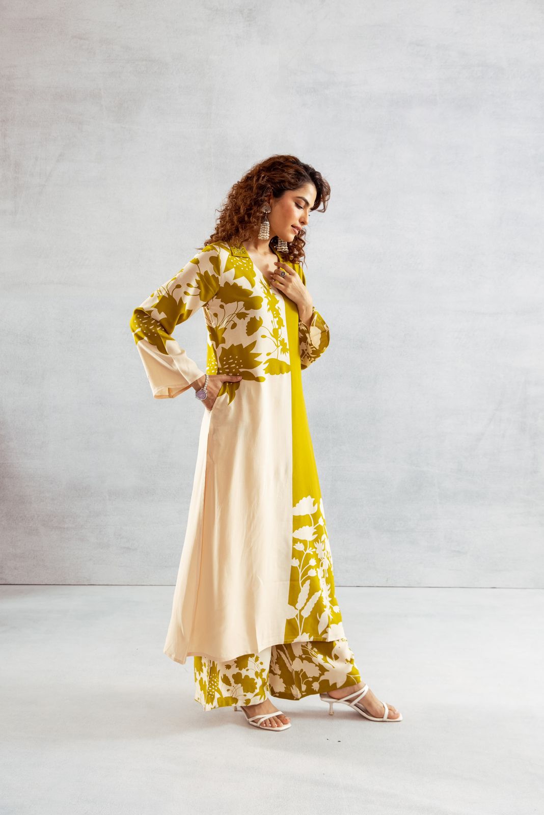 Designer cotton slub kurta pant in stunning neon green !