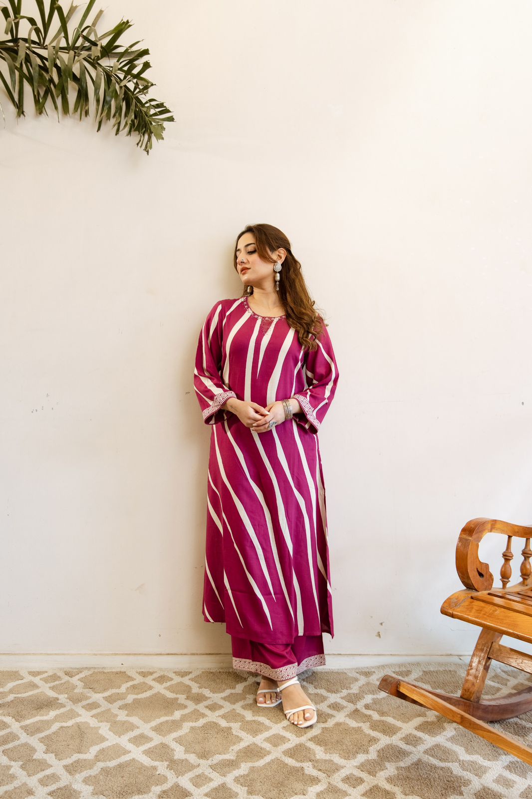 Super pretty slub cotton stripes design with four pocket kurta pant in pink