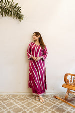Super pretty slub cotton stripes design with four pocket kurta pant in pink