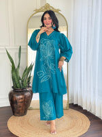 Gorgeous embroidered co ord set with pocket