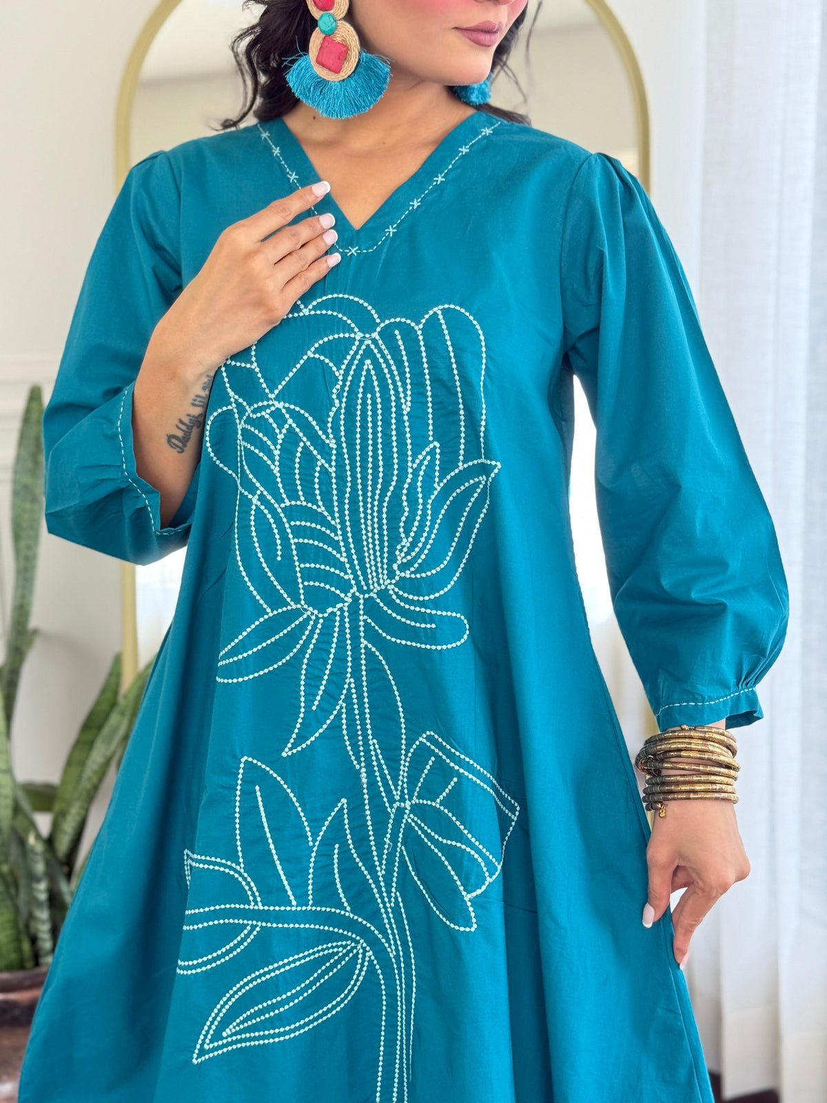 Gorgeous embroidered co ord set with pocket