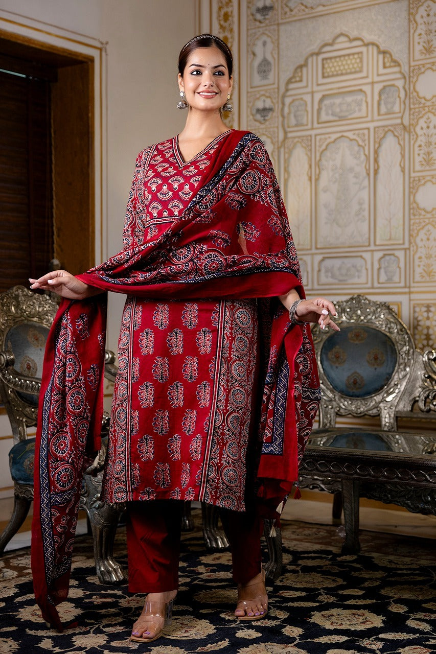 Smart red cotton suit set