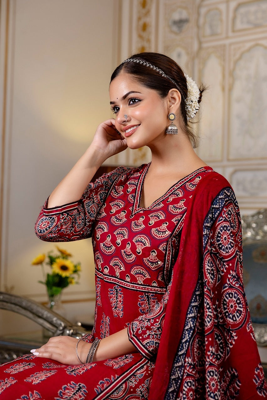 Smart red cotton suit set