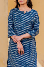 Cotton appliqué suit set in blue