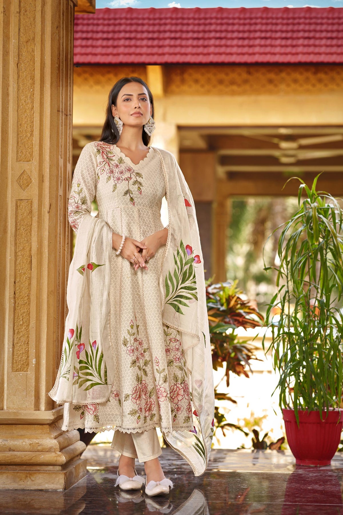 Weaved cotton with super pretty embroidery n brush painted dupatta