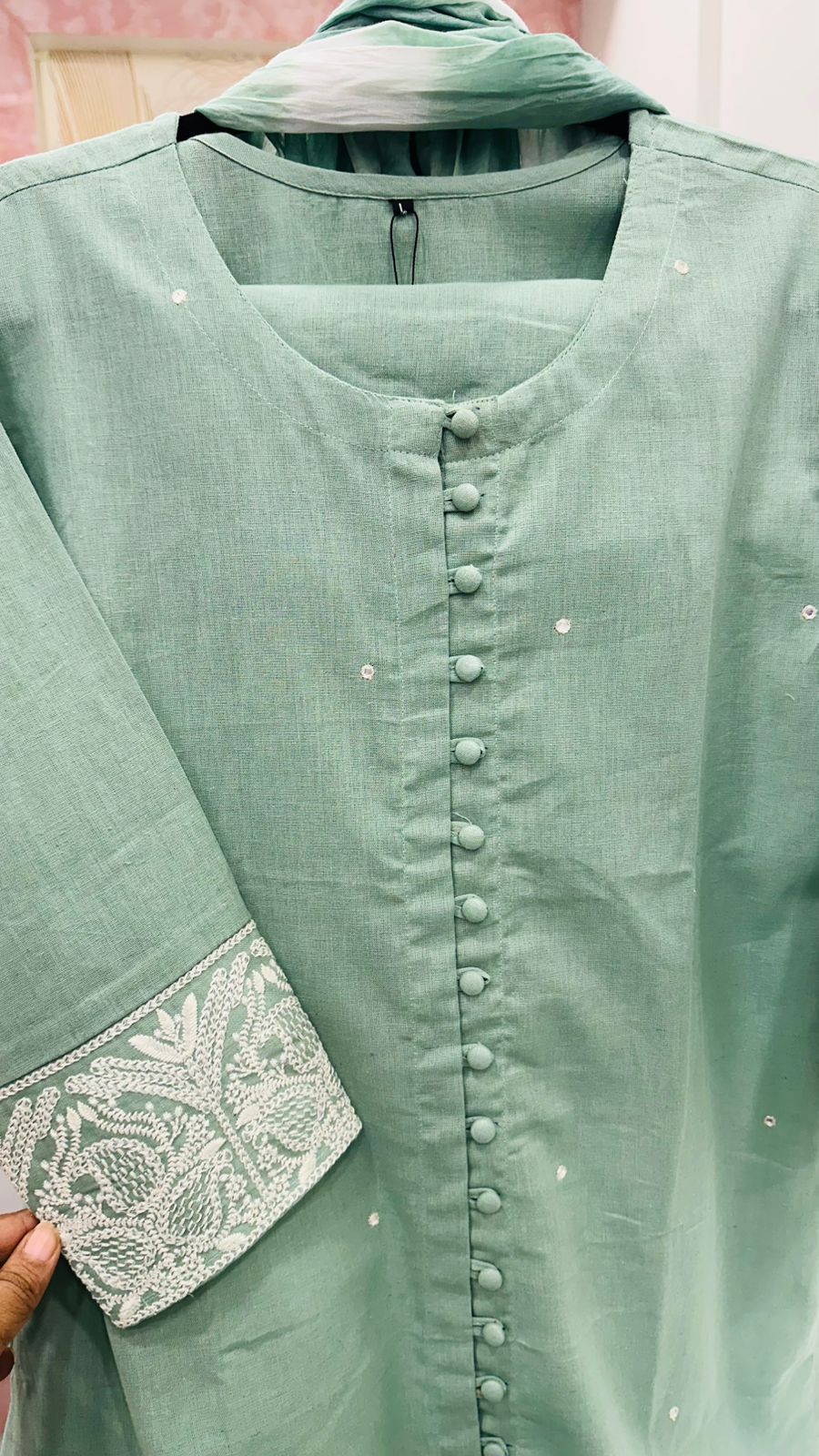 Beautiful thread embroidery on sleeves pretty suit in green