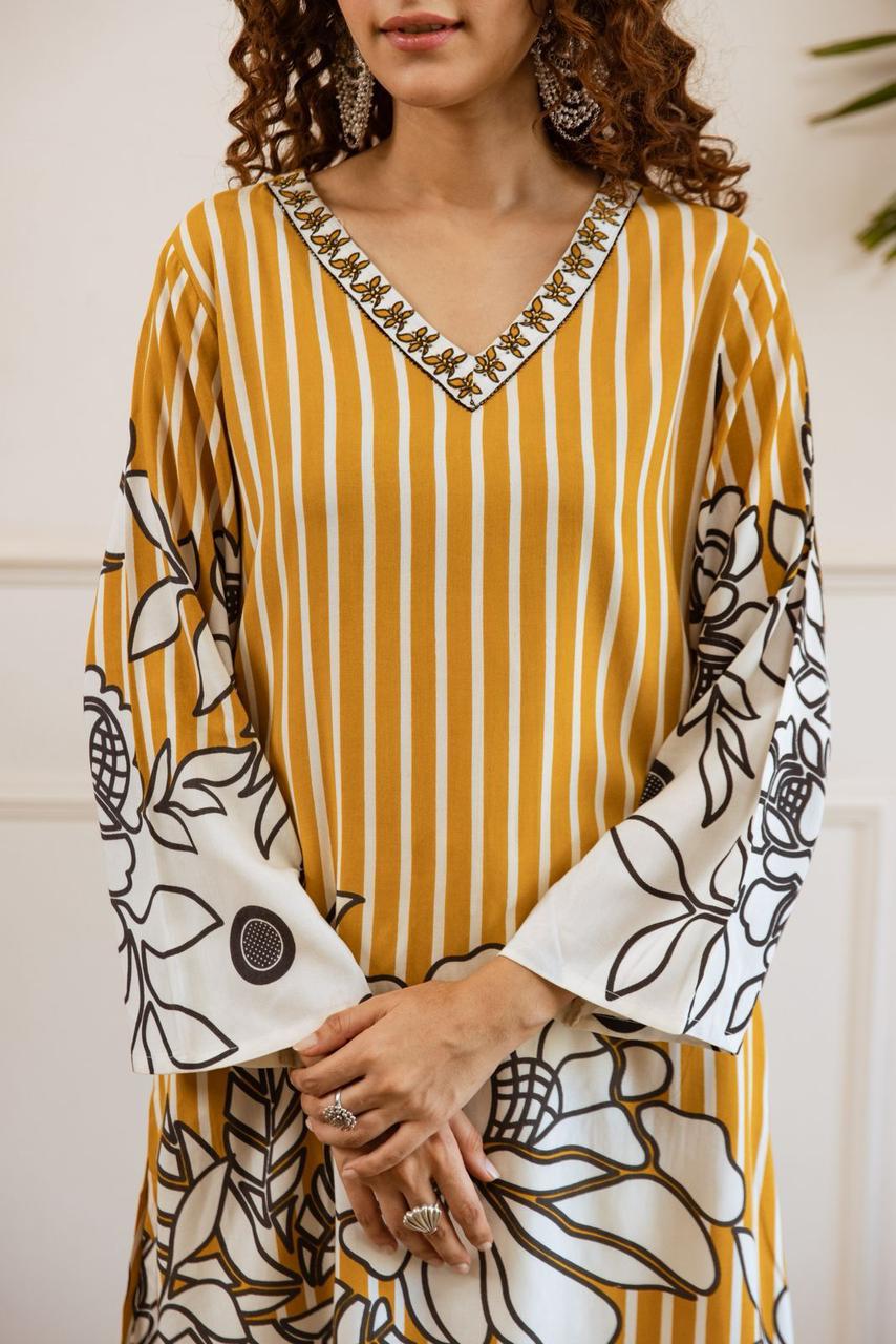 Super pretty slub cotton with four pocket kurta pant in yellow