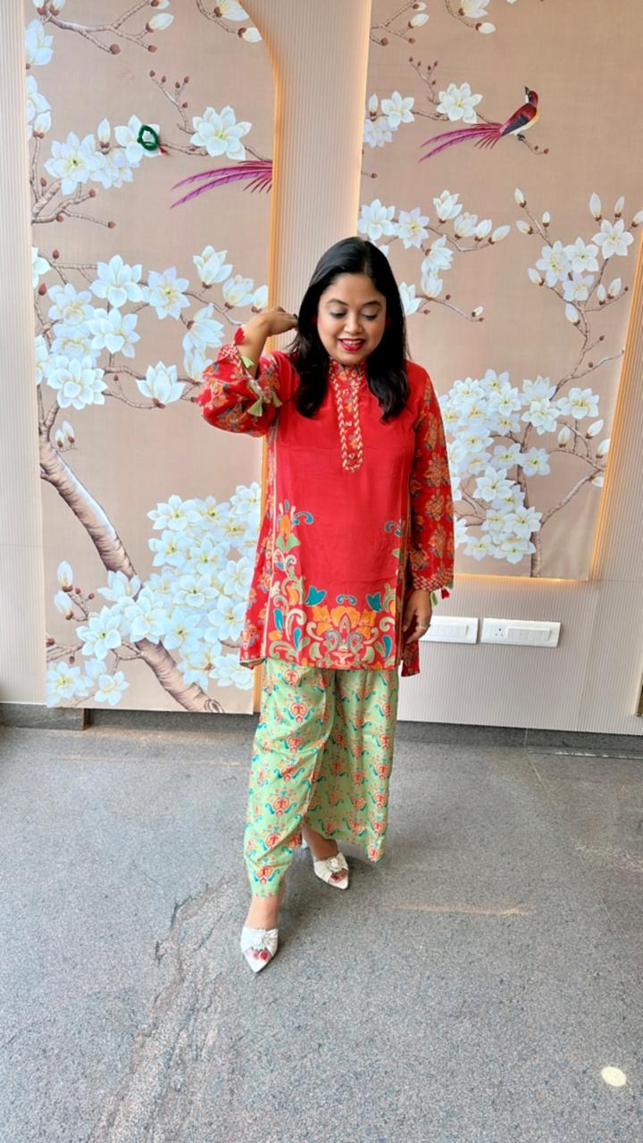 Super stylish n elegant crepe top and palazzo pant (loose fit- order a size down for your exact fit)