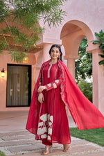 Beautiful appliqué work Mul Chanderi suit