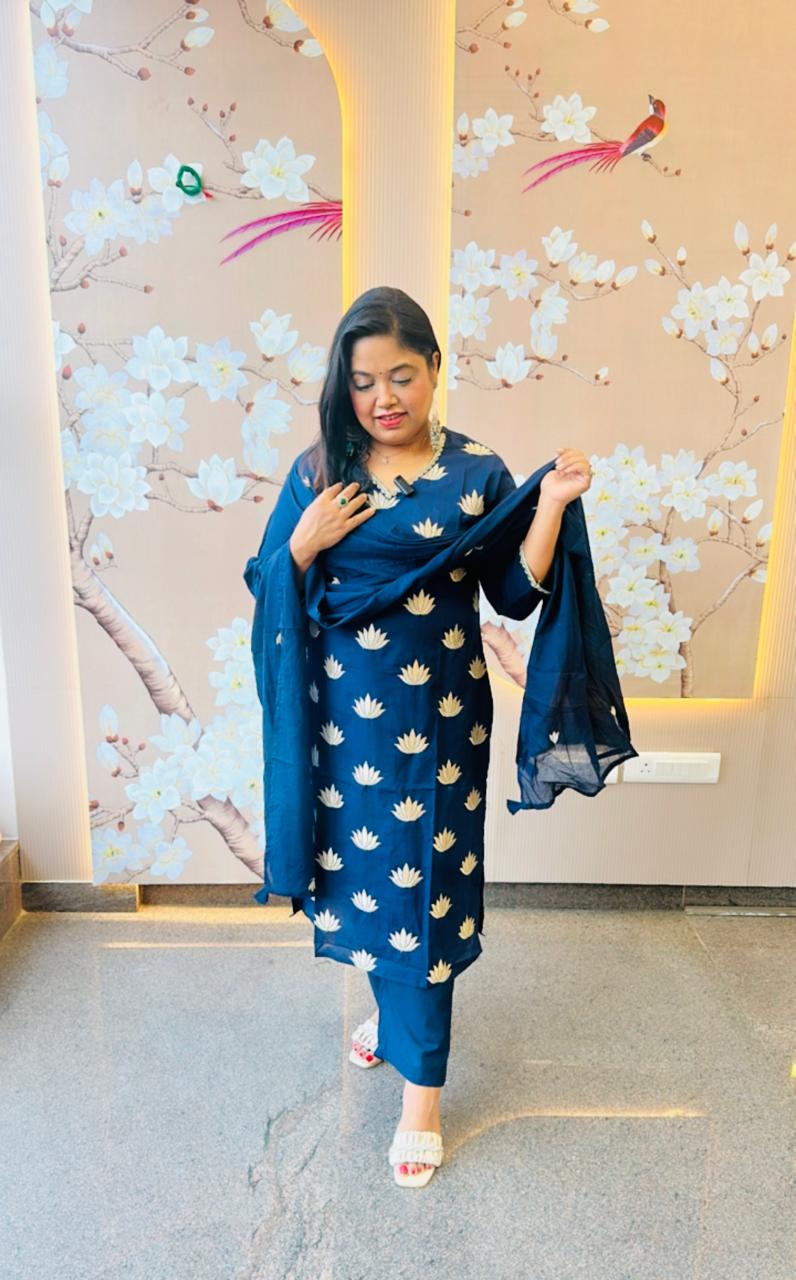 Pure cotton embroidery suit set in blue