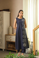 Embroidered extra sleeves available co ord set