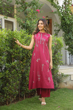 Sleeveless embroidered kurta pant( extra sleeves available)