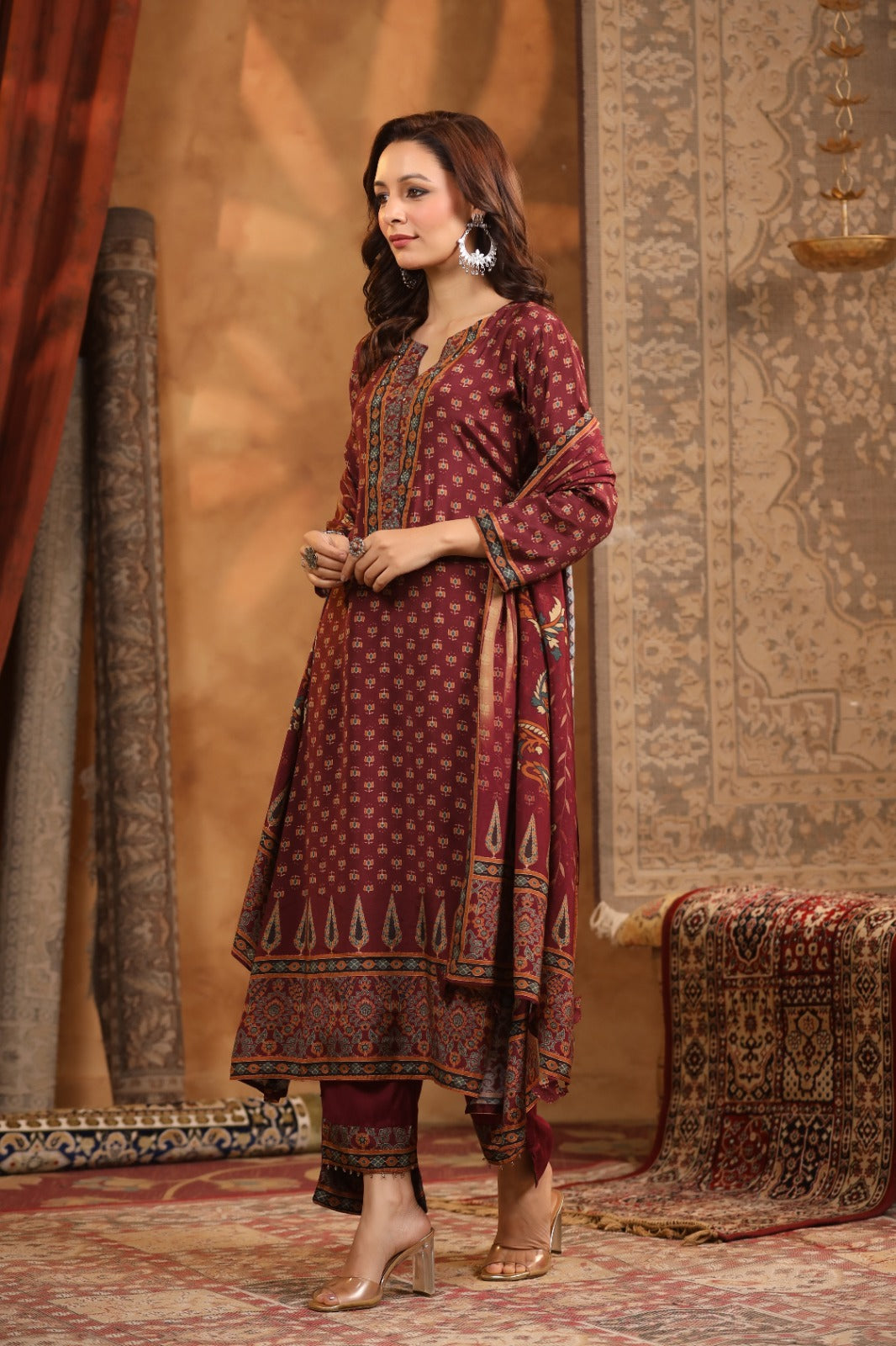 Smart designer pure Mul silk with lining full suit