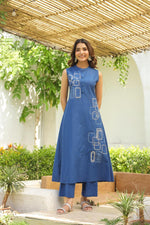 Sleeveless embroidered kurta pant( extra sleeves available) in blue
