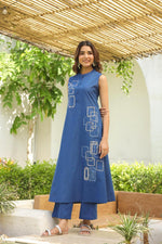 Sleeveless embroidered kurta pant( extra sleeves available) in blue