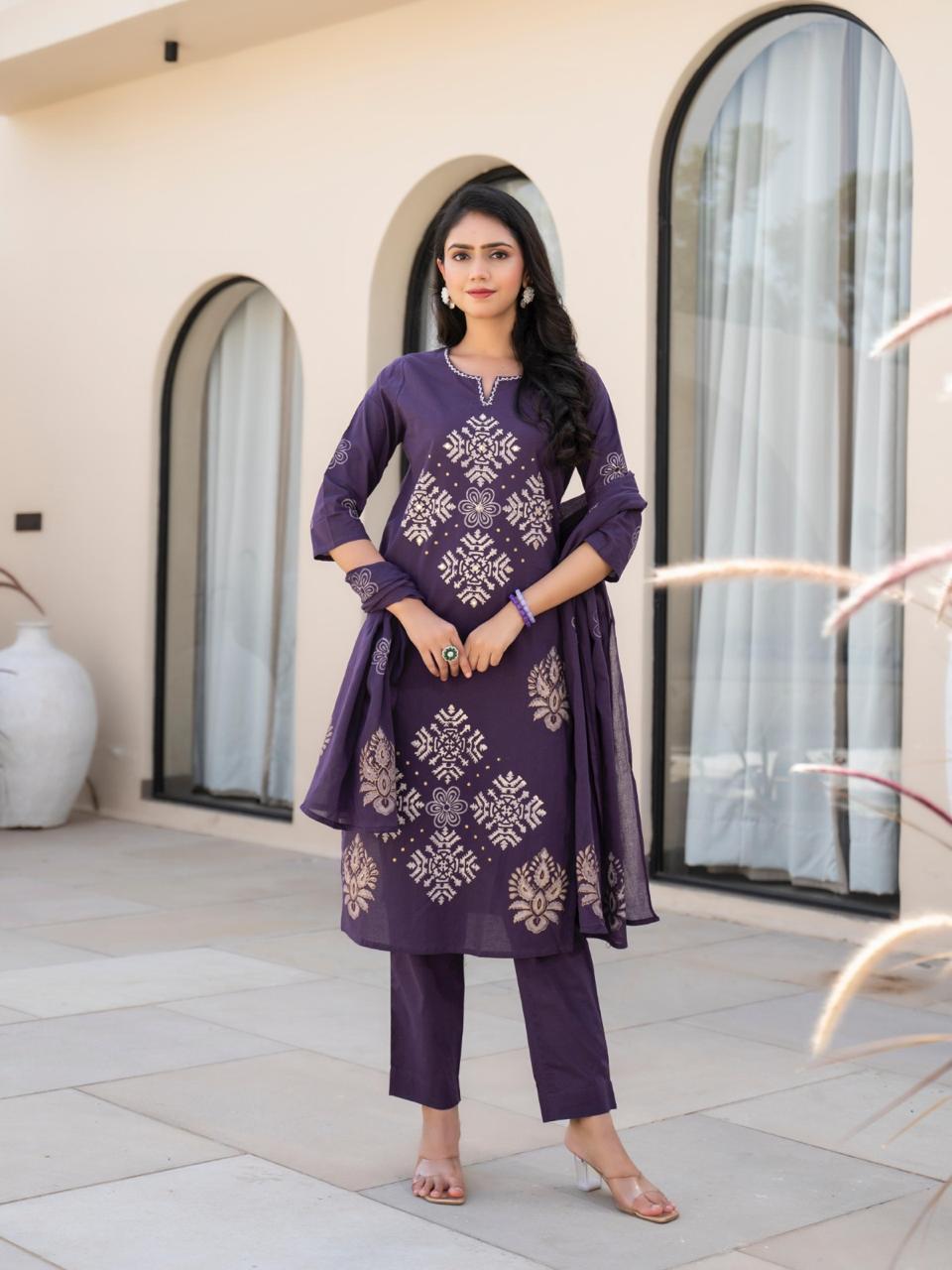Beautiful cotton suit set in purple